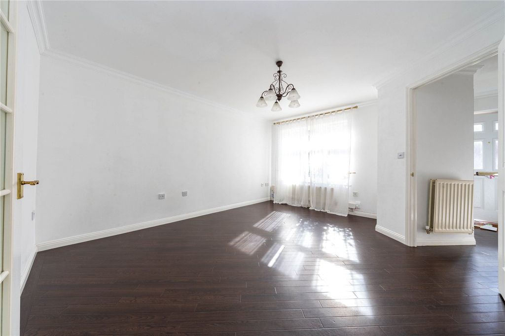 Property photo 2 of 12 Picture No. 13