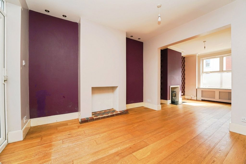 Property photo 3 of 15 Dining Room