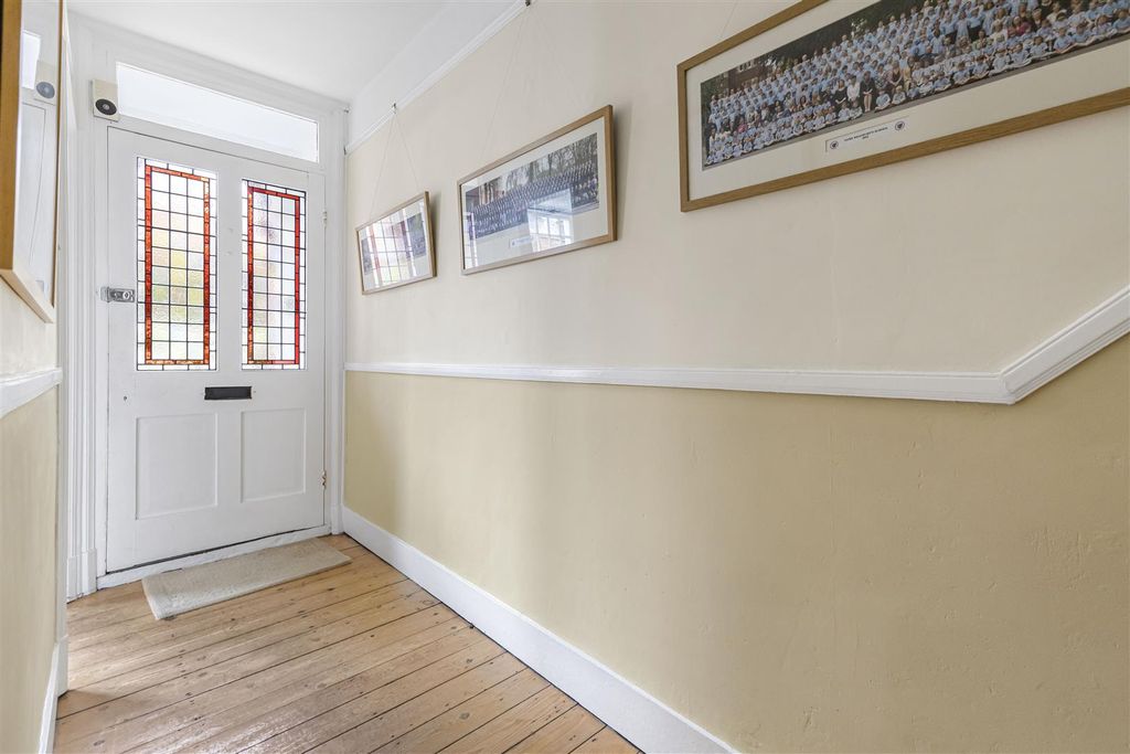 Property photo 3 of 23