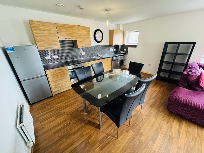 Property photo 3 of 10 Photo 12