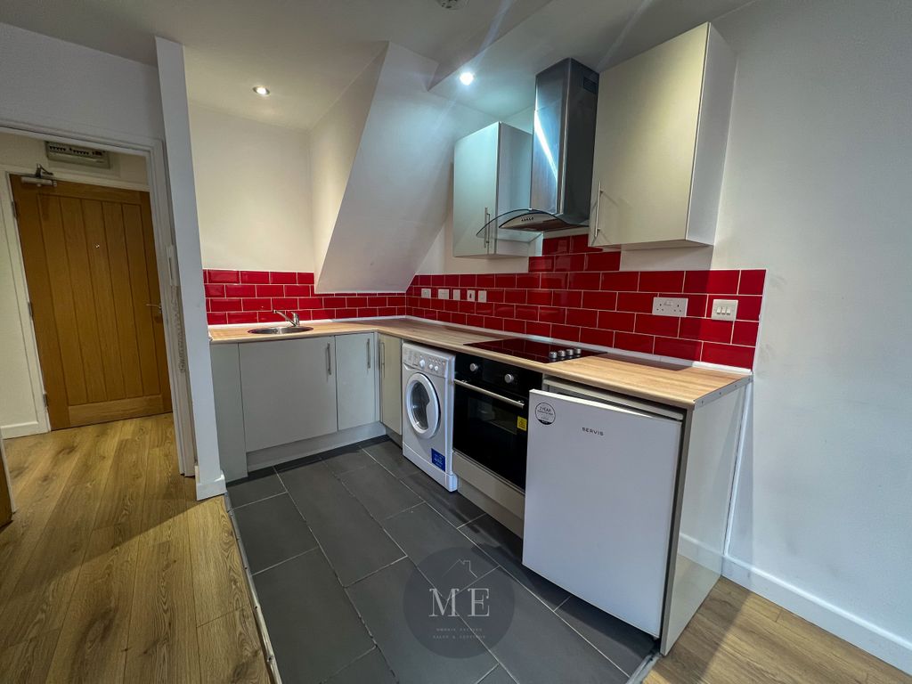 Property photo 3 of 8 Img_2366.Jpeg