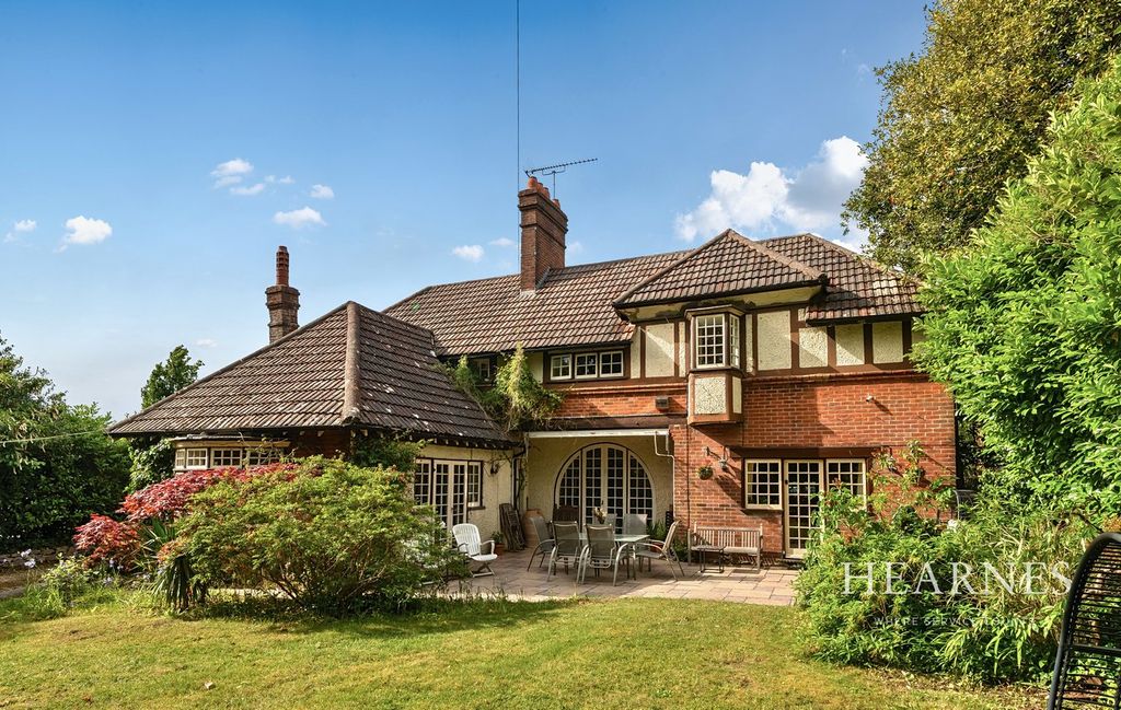 Property photo 1 of 31