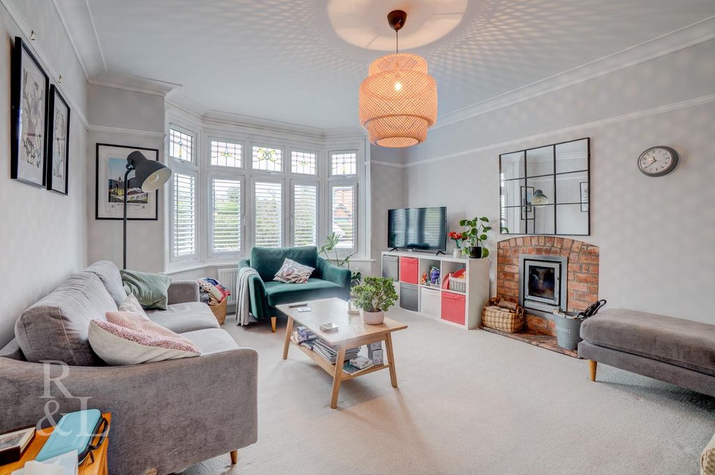 Property photo 2 of 31 Batched  (1).Jpg