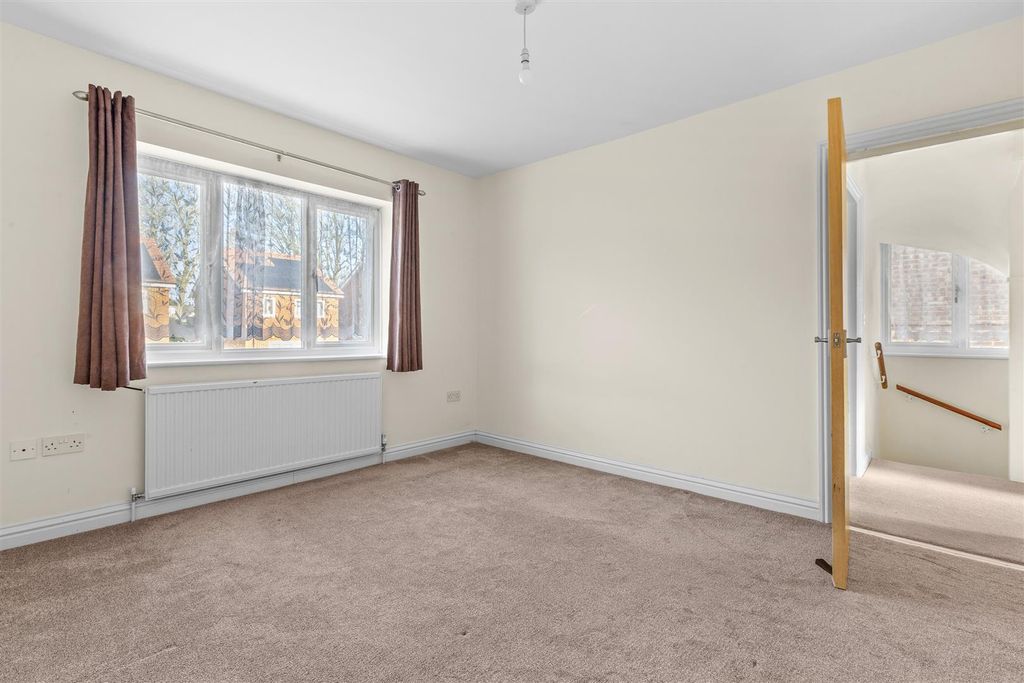 Property photo 2 of 9 Living Room