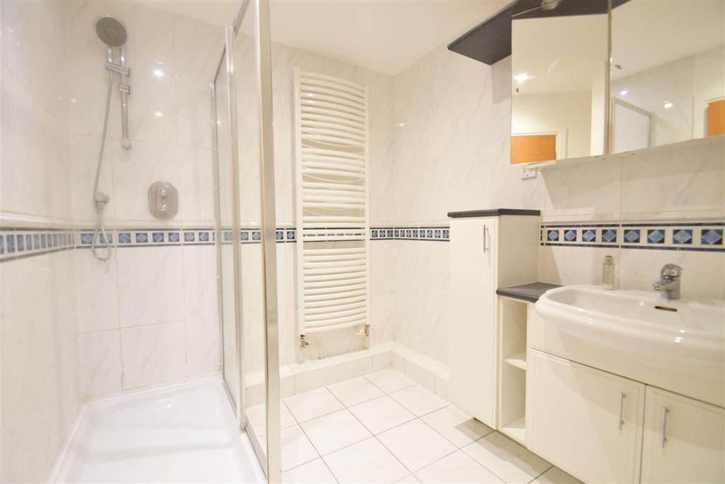 Additional image 8 of 2 bed flat for saleEastcote Road, Pinner HA5