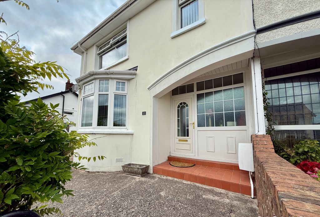 Property photo 2 of 22