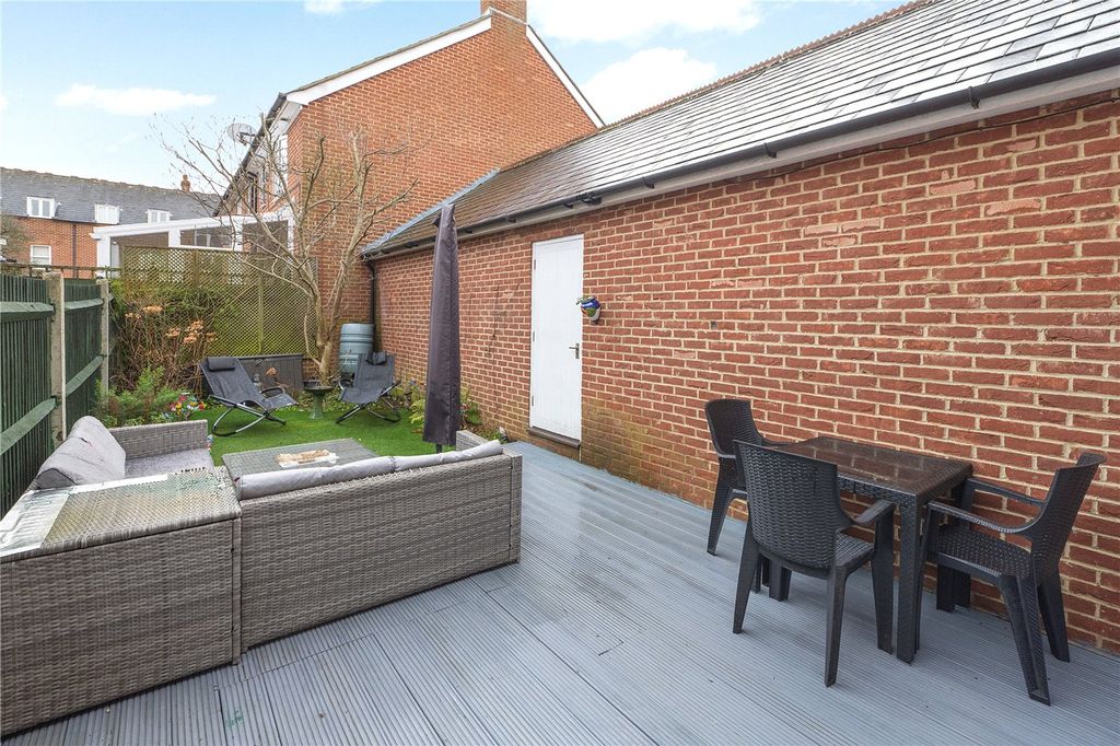 Property photo 3 of 18 Picture No. 17