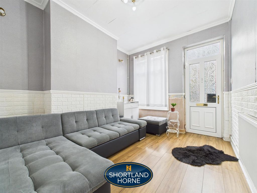 Property photo 2 of 13 Cam01906G0-Pr0601-Still002.Jpg