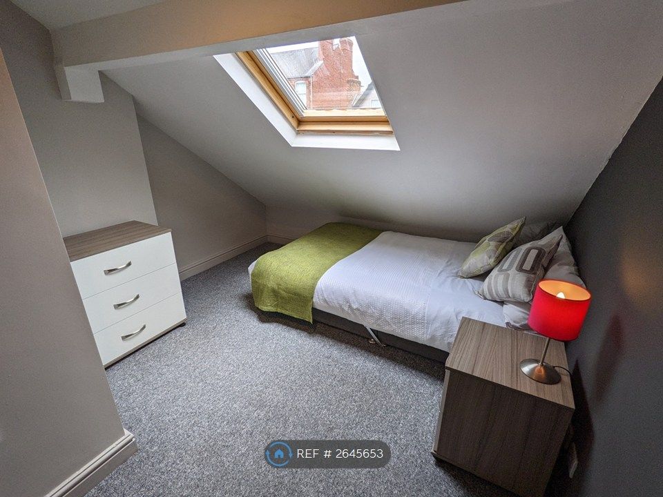 Property photo 2 of 11