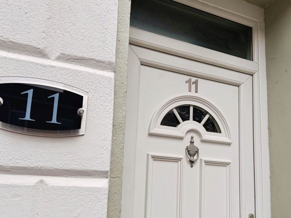 Property photo 2 of 26 4538414