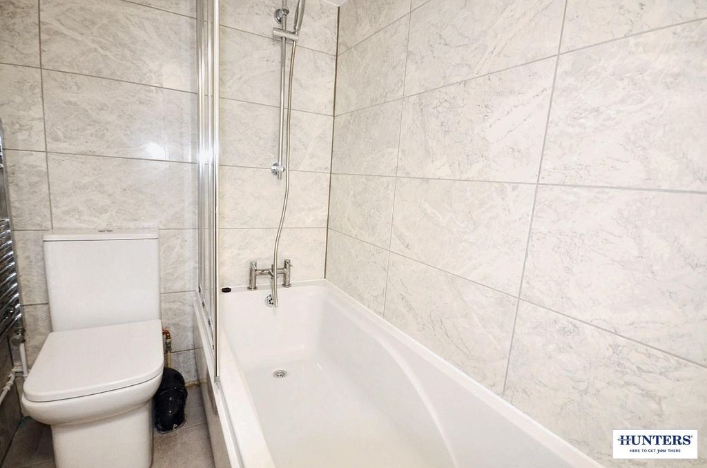 Property photo 2 of 13 55 Balcombe Street 2D 5.Jpg