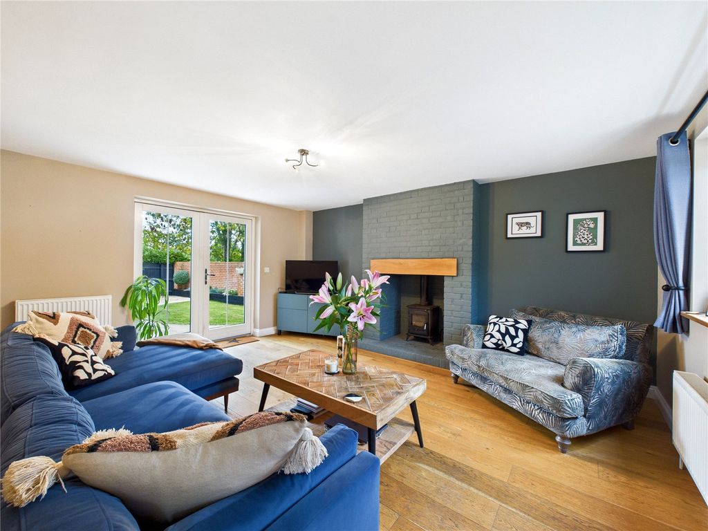 Property photo 2 of 21 Picture No. 01