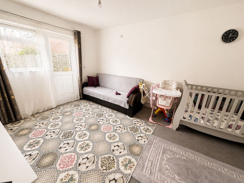 Property photo 3 of 9 Picture No. 05