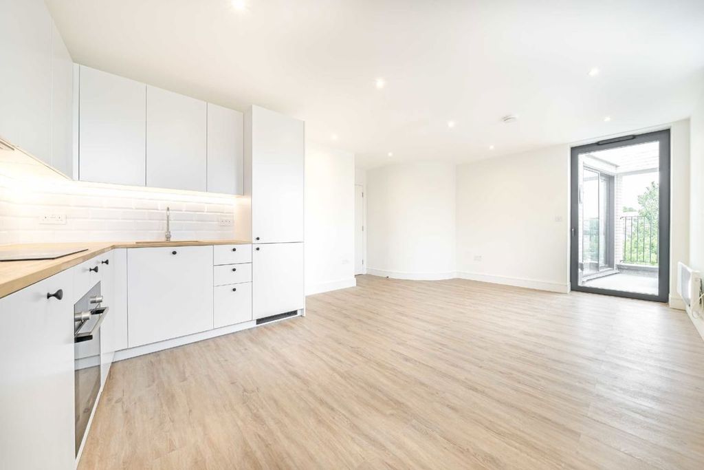 Property photo 2 of 7