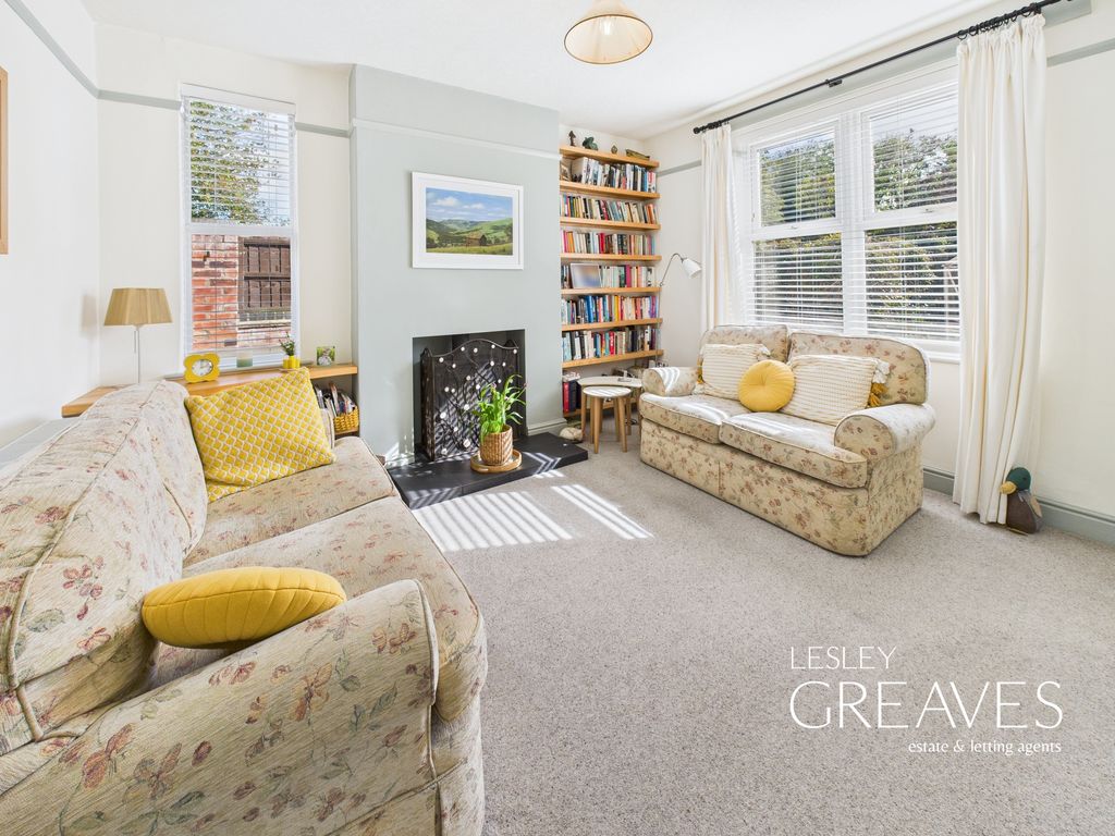 Property photo 3 of 30 Living Room