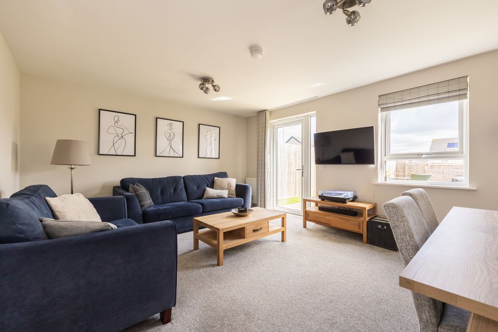 Property photo 2 of 27 Property Image 2