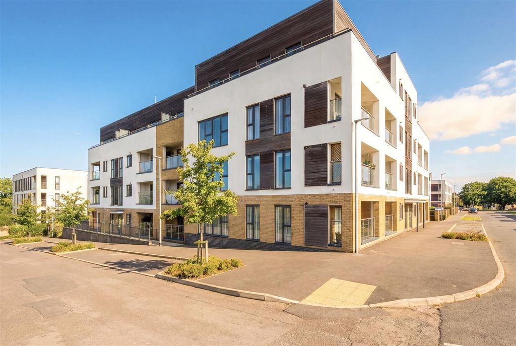 Property photo 1 of 15 Front