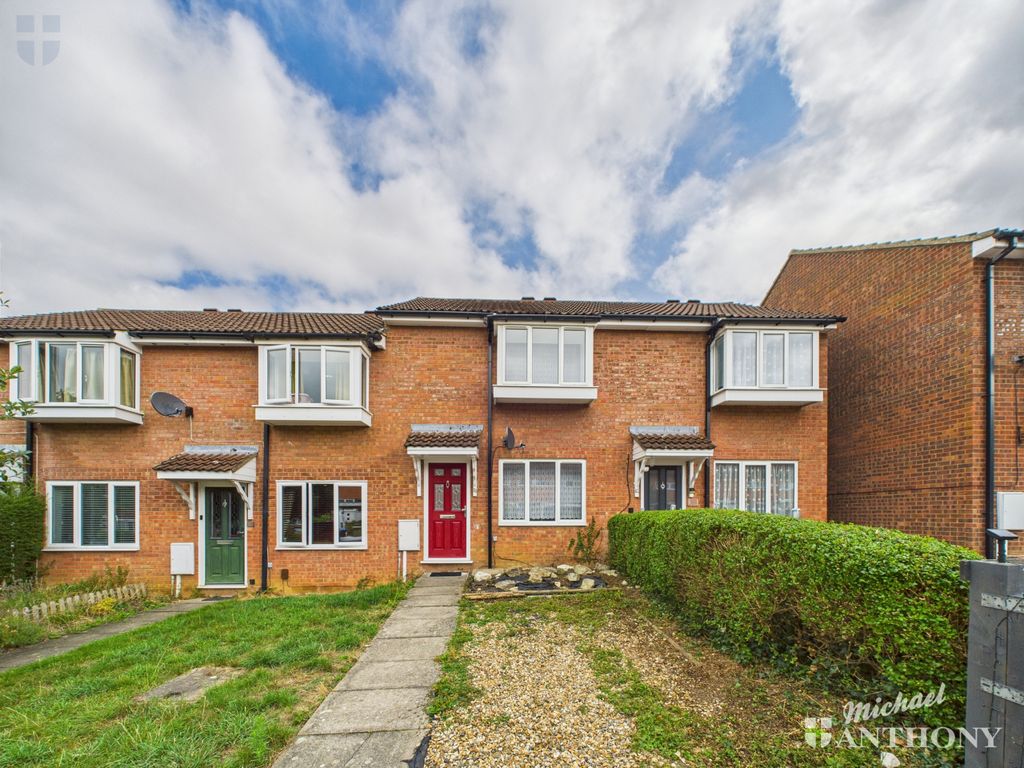 Property photo 1 of 10 Cam02773G0-Pr0336-Still017