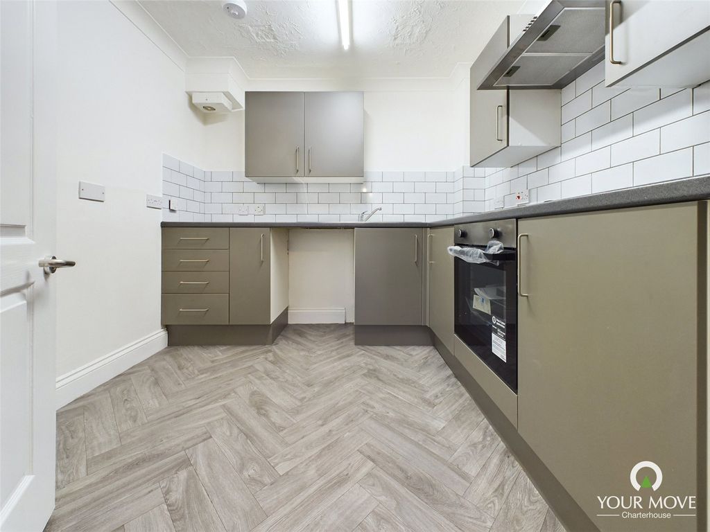 Property photo 2 of 13 Kitchen