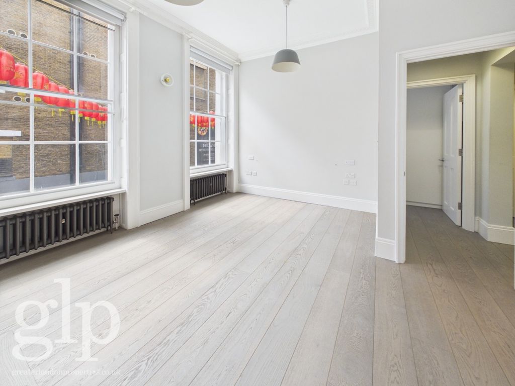 Property photo 2 of 29 978474