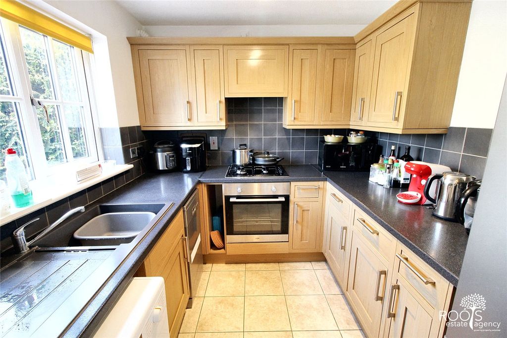 Property photo 3 of 14 Kitchen`