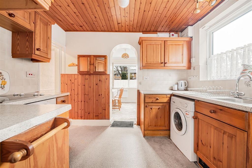 Property photo 3 of 13 14_68152.Jpg