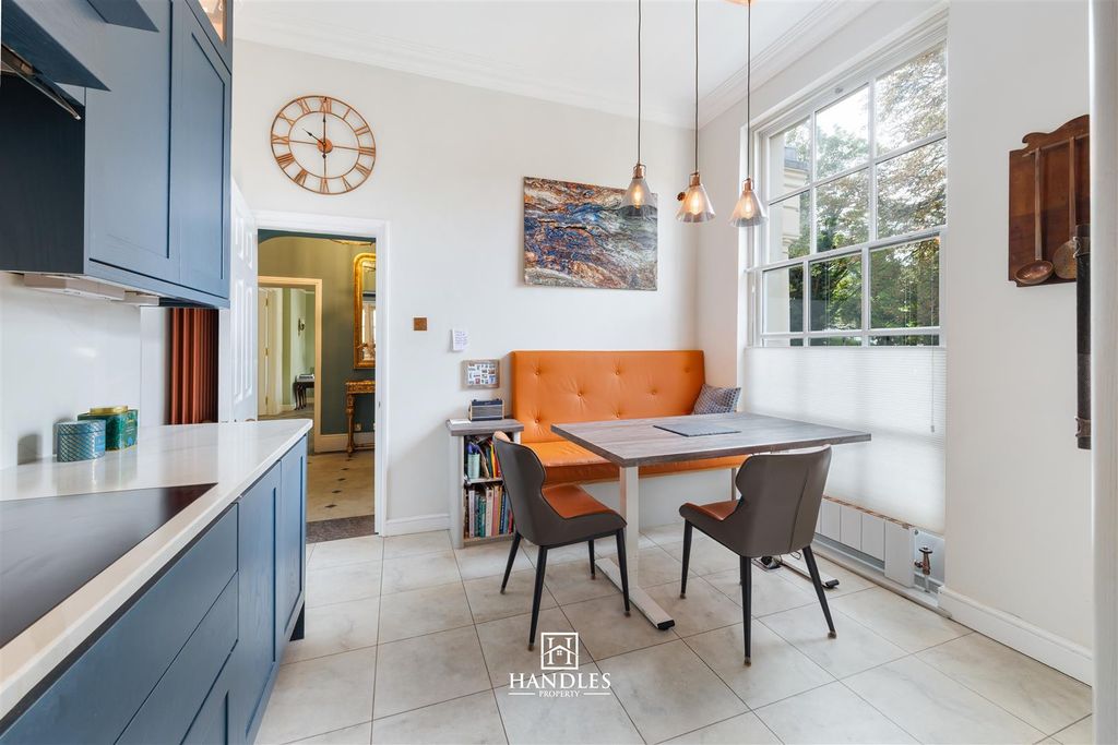 Additional image 3 of 3 bed flat for saleBeauchamp House, Beauchamp Road, Leamington Spa CV32