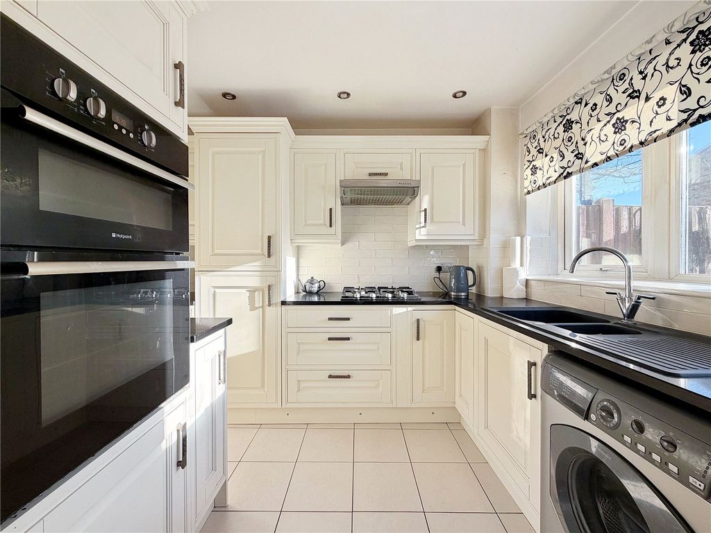 Property photo 3 of 17 Picture No. 03