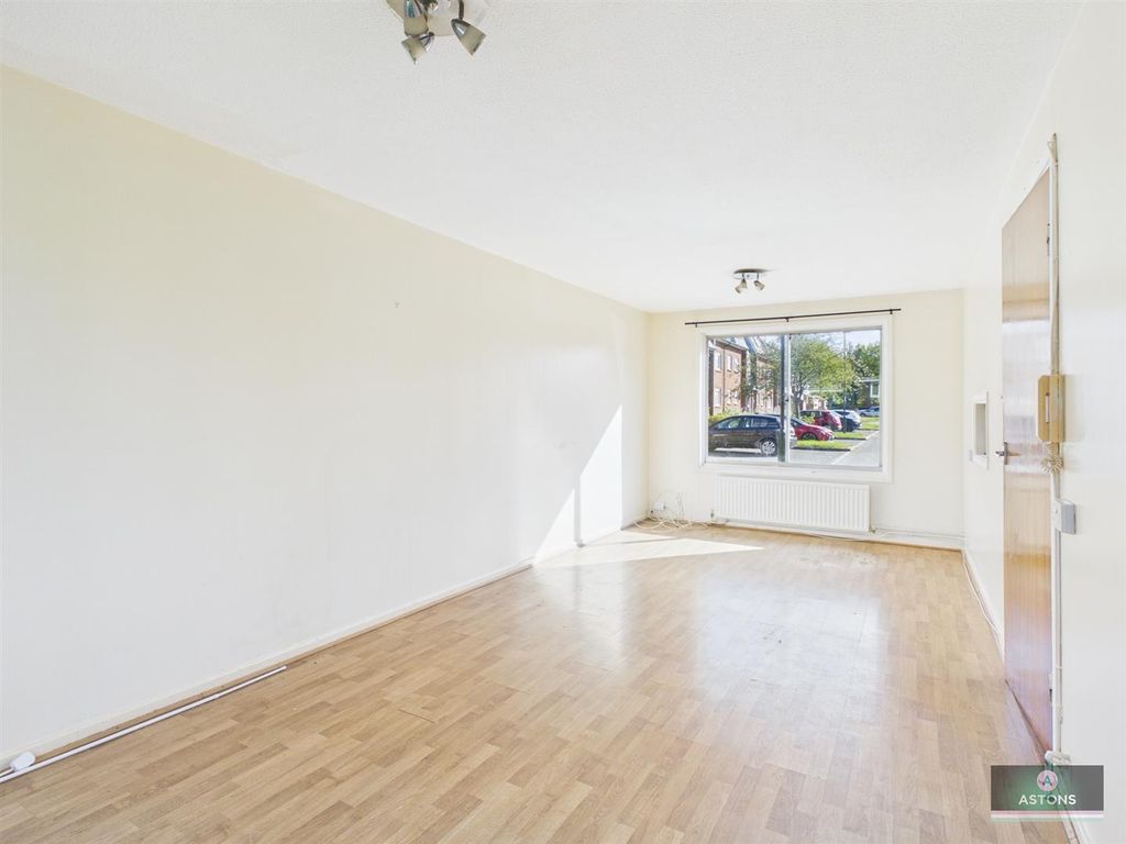 Property photo 2 of 7 Cam02067G0-Pr0422-Still005.Jpg