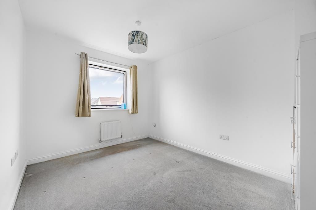 Property photo 2 of 9 Bedroom