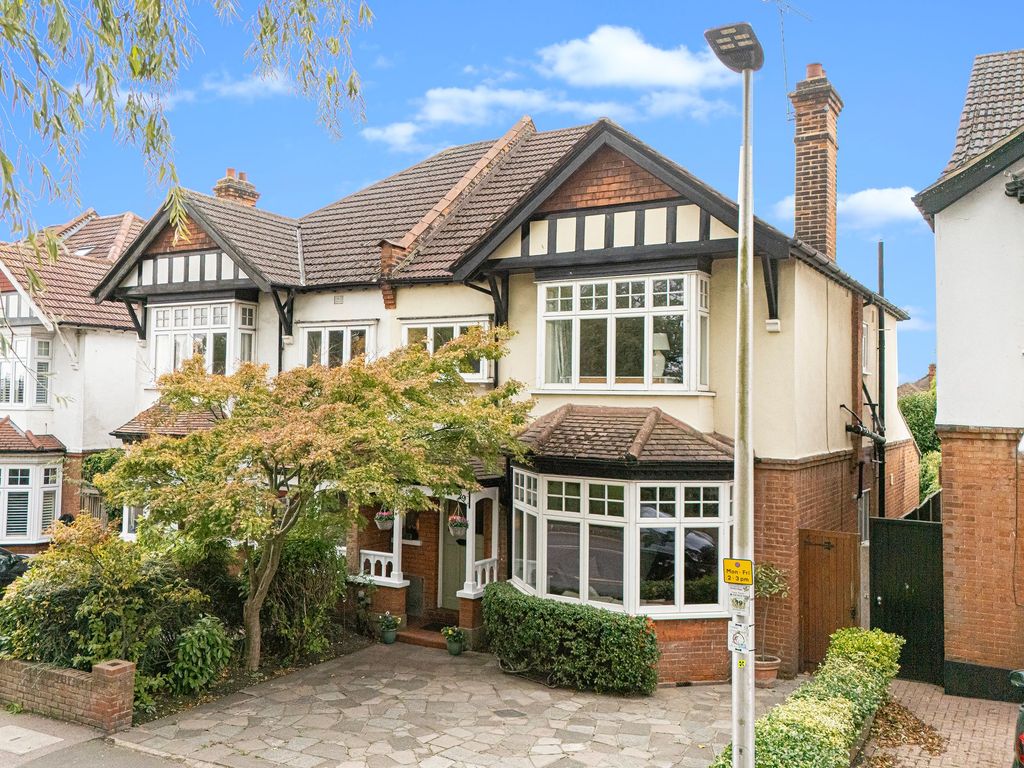 Property photo 1 of 33