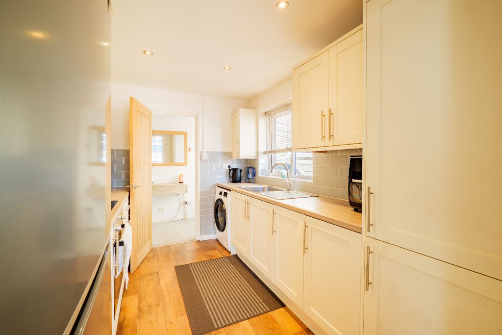 Property photo 3 of 17 5396835