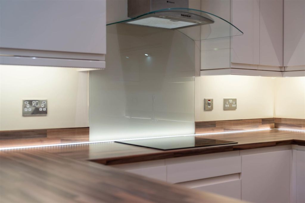 Property photo 3 of 29 Dsc08587-Hdr.Jpg