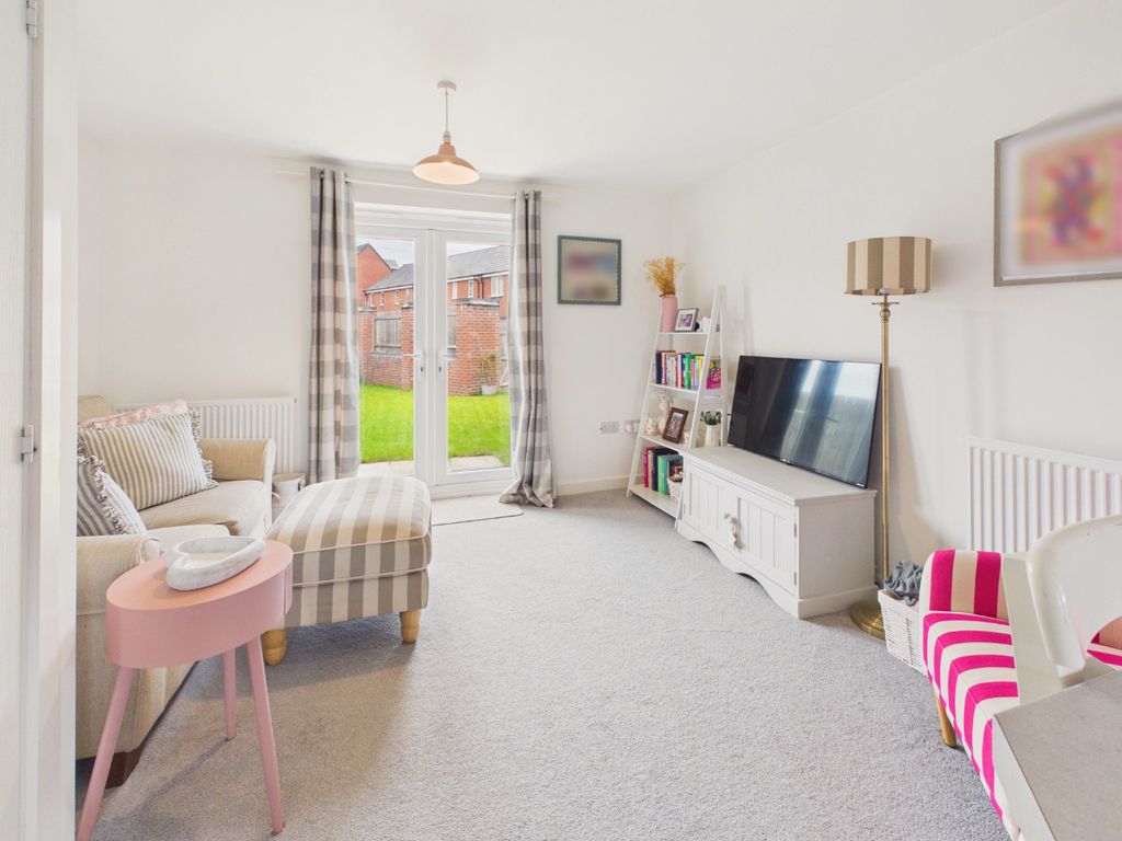 Property photo 2 of 17 5228643