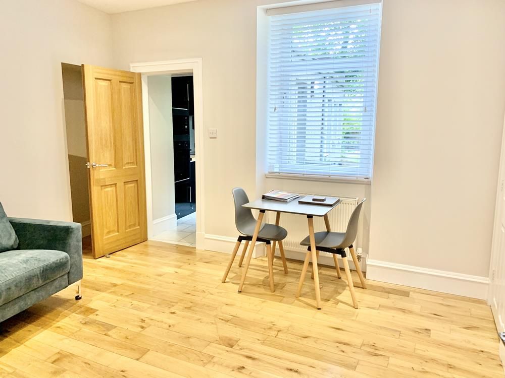 Property photo 2 of 7 Lounge