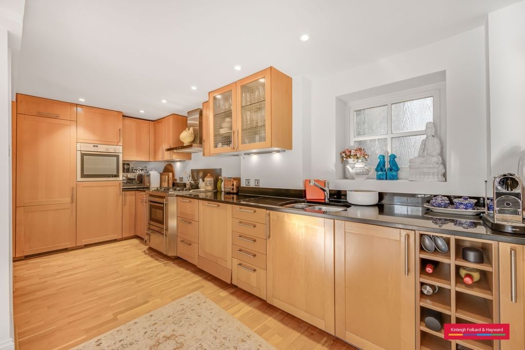 Property photo 2 of 15 Kitchen