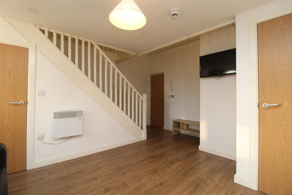 Property photo 3 of 6 Img_0865.Jpg