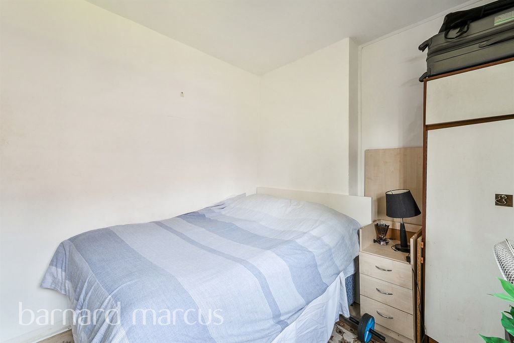 Property photo 3 of 3