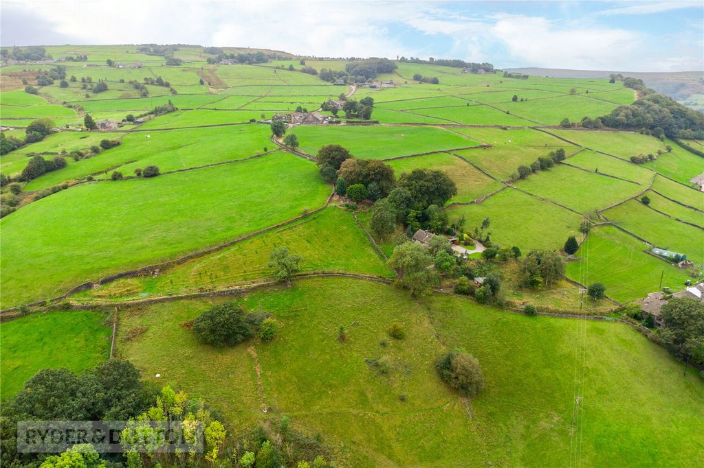 Property photo 3 of 23 Drone