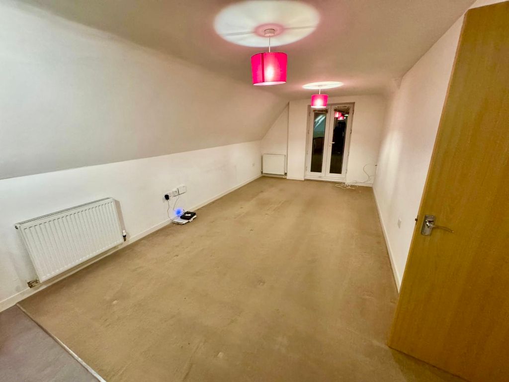 Property photo 3 of 8 Living Room