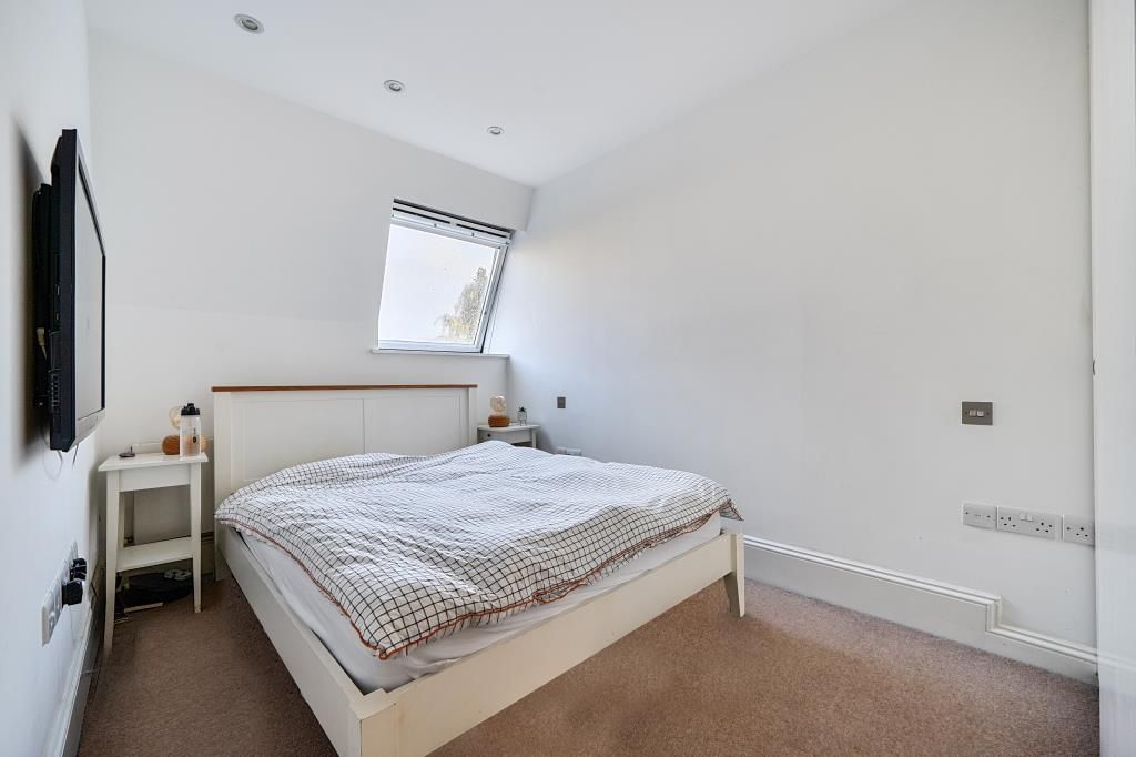 Property photo 3 of 22 Bedroom1