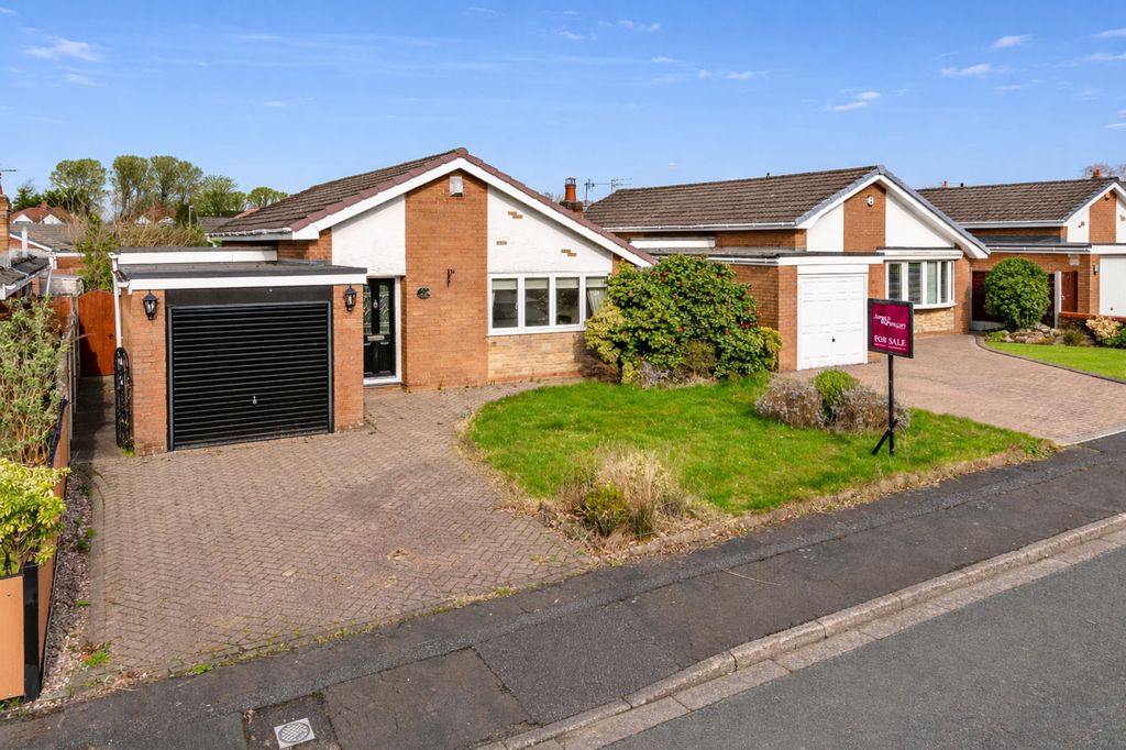 Property photo 1 of 30
