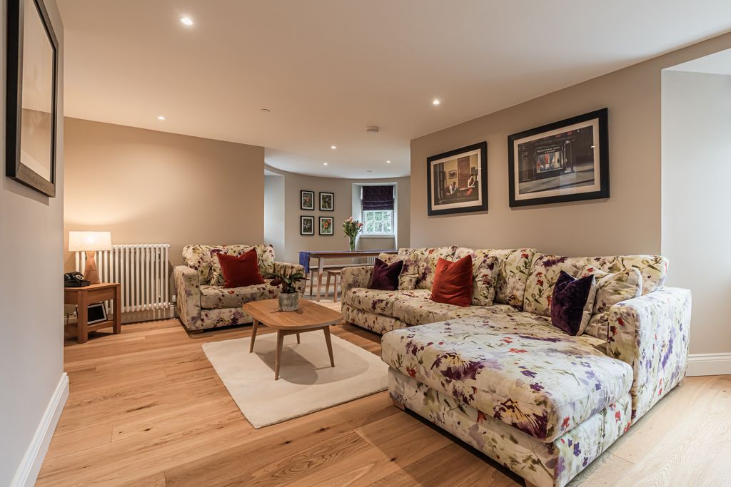 Property photo 2 of 25 Property Image 2