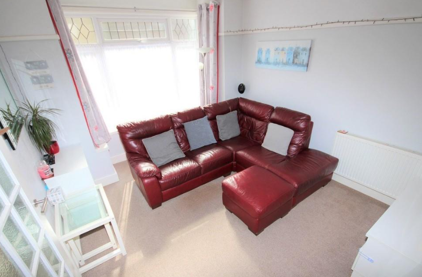 Property photo 3 of 7