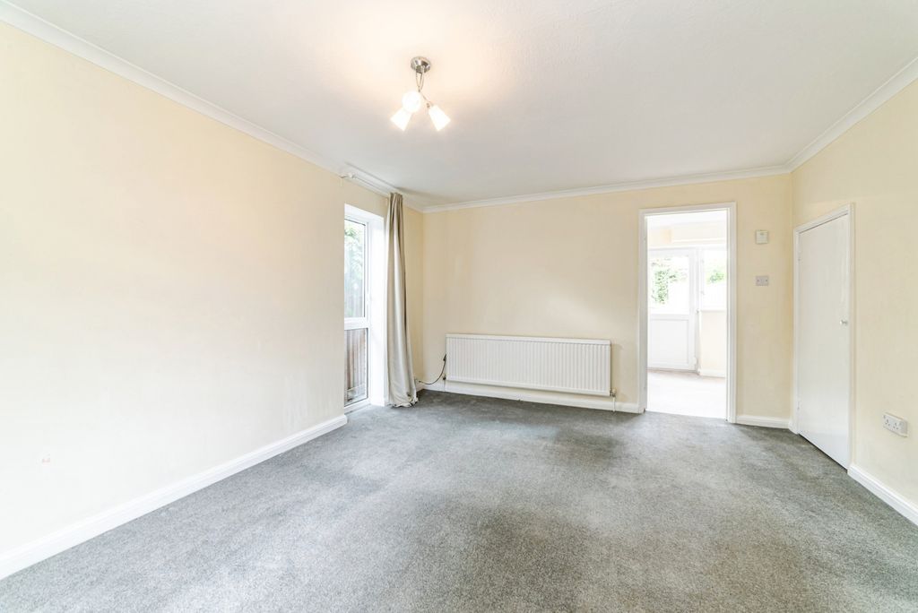 Property photo 3 of 25 Pbox-Img.Jpg