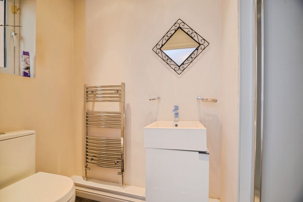 Property photo 3 of 17 Dsc_9928