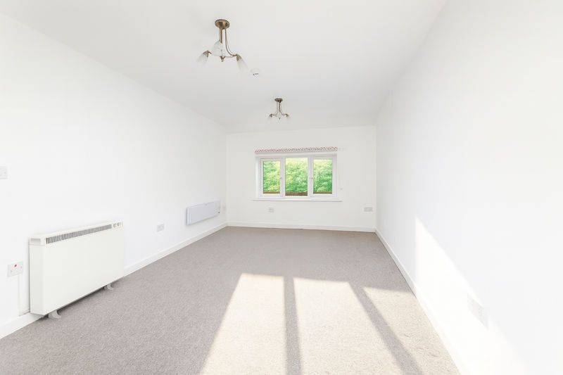 Property photo 3 of 12 Reception