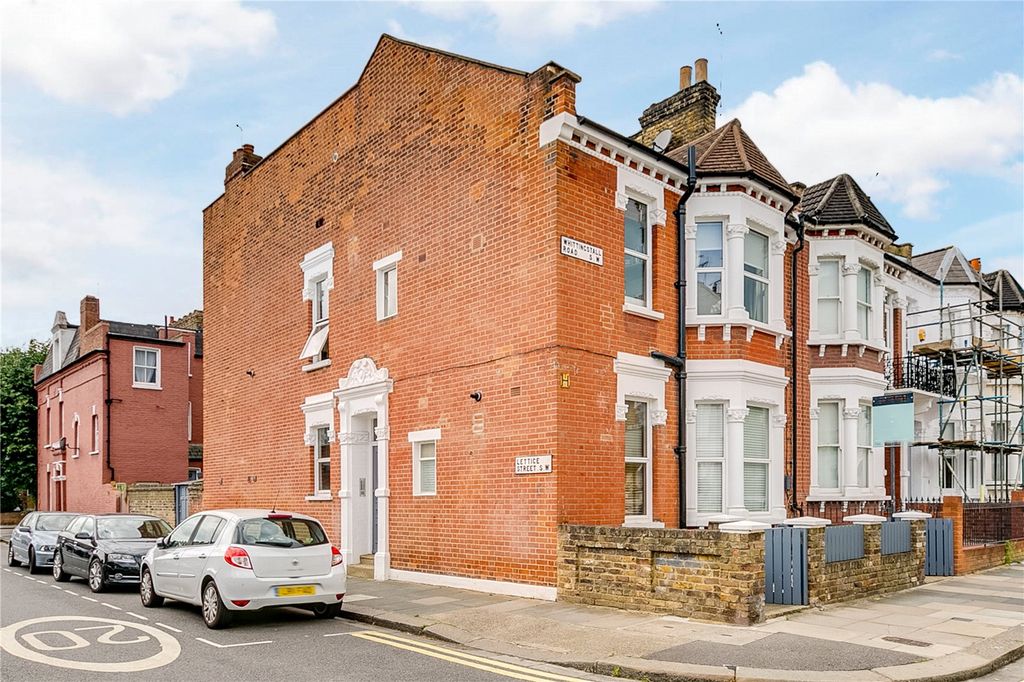 Property photo 2 of 5