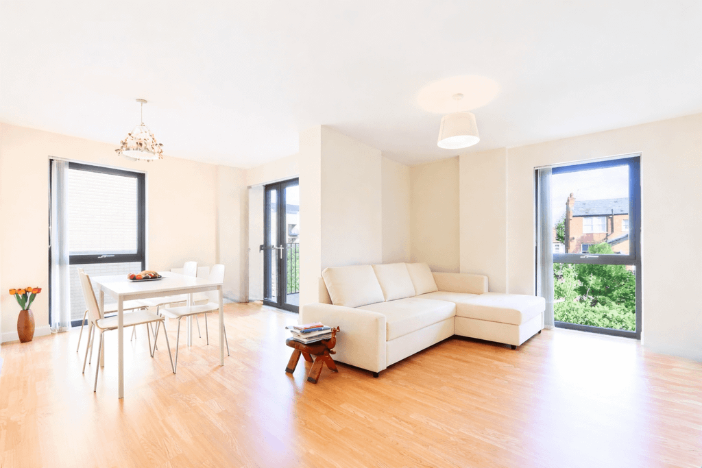 Property photo 1 of 8 9Gvh