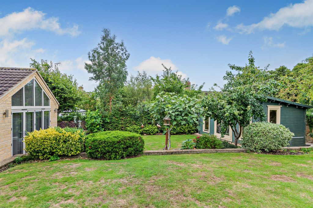 Property photo 3 of 19